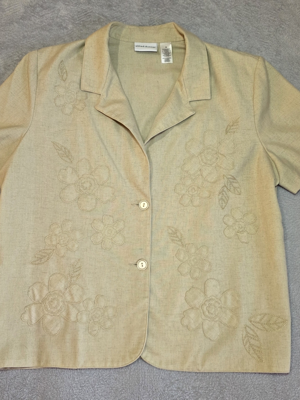 Alfred Dunner Womens Size 18 Embroidered Floral Button Up Top Beige Short Sleeve